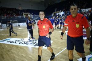 Arbitri de handbal din Constanta, la consfatuirea si examenul anual de la Cheile Gradistei