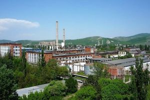 Preţul Carom scade cu un sfert faţă de prima licitaţie