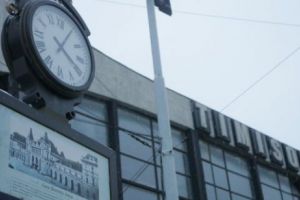 „PERVERSA” de la Pătrăuţi. I-a făcut OCHI DULCI unui PENSIONAR, apoi l-a TÂLHĂRIT