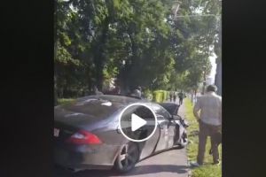 Accident grav in Ploiesti, la Nord. O femeie a ramas incarcerata