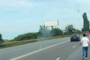 Băiat cu probleme psihice salvat de poliţiti de pe şosea