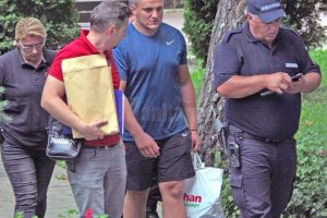 Percheziţii într-un dosar de trafic de ţigări. ...