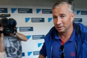 Dan Petrescu are probleme în China cu tactica lui ultra-defensivă