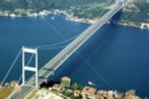 Firma constructoare a Podului peste Dunare se va instala la Braila din toamna