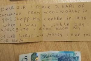 În 1975, a furat două ciocolate dintr-un magazin, iar acum a trimis o scrisoare de iertare