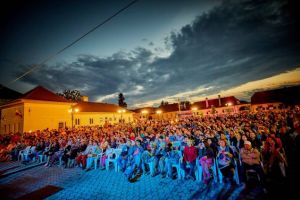 C’Art Fest – un eveniment care pentru lumea culturală este „Fenomenul Cristian”