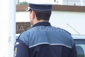 Pensionara din Medgidia, atacata si talharita pe strada de trei copii. Suspectii, identificati de politisti