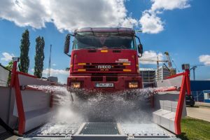 Echipament ecologic de cleaning, in santierul Openville Timisoara