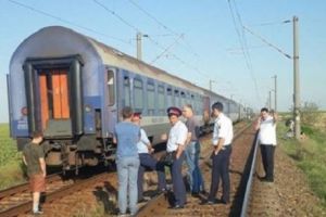 ACCIDENT FEROVIAR soldat cu VICTIME! Un tren a lovit un TIR