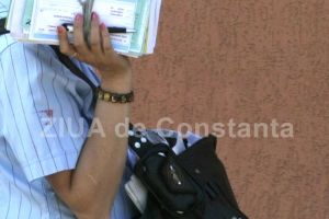 Lupul paznic la oi!: Povestea constantenilor care au fost lasati fara pensii de catre postarita. Detalii din dosar  