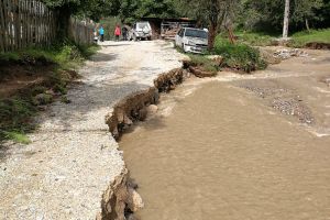 Imaginile dezastrului produs de viituri