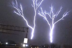 VREME CIUDATĂ în România. Nici DIRECTORUL ANM nu a putut explica CE SE ÎNTÂMPLĂ