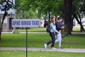 Scumpă studenţie! Taxele Universităţii din Oradea au fost majorate, peste cele de la Babeş-Bolyai, pentru plata salariilor profesorilor