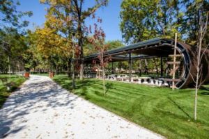 Bătaie de joc în Sectorul 6. La trei ani de la redeschidere, Parcul Drumul Taberei nu are recepţia lucrărilor