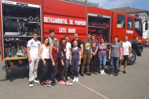 FOTO. Salvator din pasiune. 14 tineri, voluntari la ISU Satu Mare