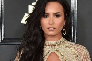 Cântăreaţa Demi Lovato, spitalizată în urma unei SUPRADOZE!