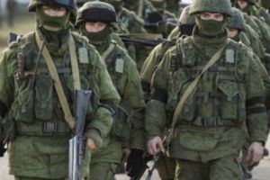 Rusia creşte numărul soldaţilor postaţi la graniţa cu NATO