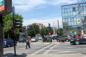 „Năravul” semafoarelor şi scărilor rulante…