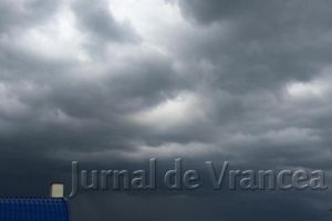 ULTIMĂ ORĂ: Urmează o oră de vijelii şi ploi de COD PORTOCALIU în zona de câmpie