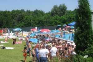 Copil rănit grav la ştrandul din Trivale