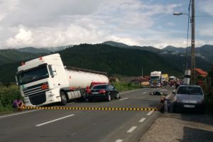 FOTO – Accident pe Valea Oltului la Boiţa – O persoană rănită