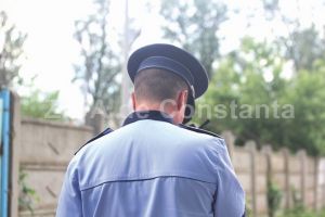 Ce au decis judecatorii din Constanta:   Un politist national si doi locali, amenintati cu moartea