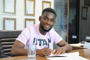 Donkor, oficial în Bănie