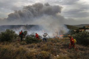 INCENDIILE devastatoare din Grecia | România trimite două aeronave pentru stingerea focului şi 20 de militari în sprijinul autorităţilor elene/ Teodor Meleşcanu: Nu sunt informaţii că sunt şi români printre victime