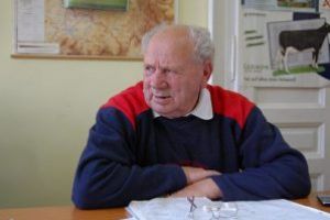 Scrisoare deschisă către prim-ministru şi către ministrul agriculturii:  „S-a ajuns ca în prezent, în majoritatea localităţilor, oamenilor să le fie teamă să iasă pe stradă după înserat, iar pagubele produse să fie însemnate.”