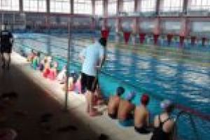 „Cupa centrelor de zi“ la înot. Pentru copii!