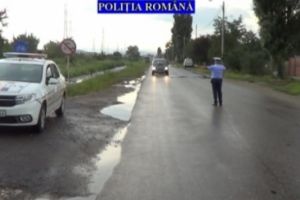Razie pe drumurile din judeţul Prahova. Poliţiştii au dat aproape 60 de amenzi, în doar câteva ore