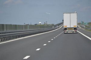 Transport agabaritic pe drumurile din vestul tarii