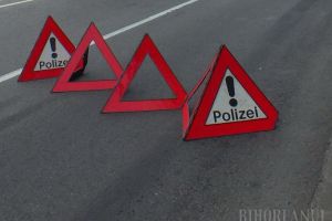 Accident pe Bulevardul Decebal: O orădeancă s-a urcat fără permis la volan şi a lovit o altă maşină