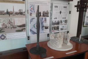 ”O consultare publică privind grupul statuar din Piaţa Unirii ar fi binevenită”