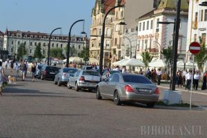 Atenţie, şoferi! Accesul cu maşina în Piaţa Unirii şi în Pasajul Vulturul Negru va fi  amendat cu 2.500 lei