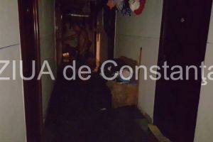 Imagini de la eveniment. Inundatii pe Aleea Egretei din Constanta. Mai multe garsoniere sunt afectate. Pompierii chemati in ajutor (galerie foto) 