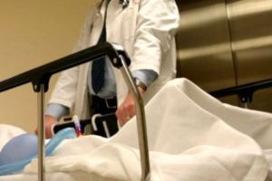 A murit, după ce a fost bătut de doi consăteni