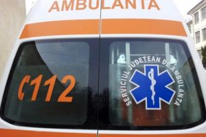 Accident la Alimpeşti, după o depăşire pe linie continuă