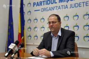 UDMR instigă la nerespectarea legii şi colectează fonduri pentru primarii care au refuzat să aplice hotărârile definitive ale instanţelor de judecată