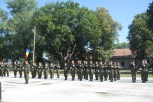 Ziua Imnului Naţional, celebrată printr-un simpozion şi ceremonii militare şi religioase