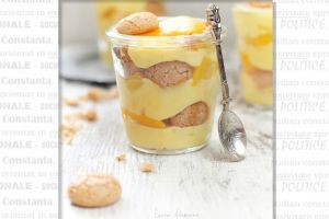 lauraadamache.ro: Crema la pahar cu limoncello, piersici si amaretti