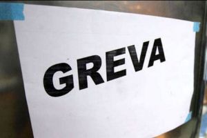S-au SĂTURAT şi au intrat în GREVA. CE VOR angajaţii ministerului