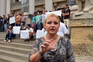 Elvira Rîmbu, managerul interimar al Teatrului Regina Maria: 