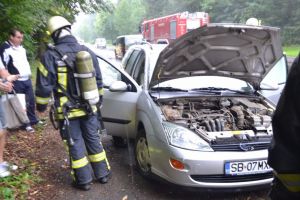 Încă o maşină a luat foc – Acum pe strada Maramureşului