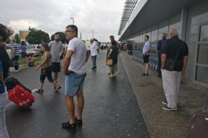OFICIAL – ISU a stabilit provenienţa substanţei din cauza căreia a fost evacuat Aeroportul Sibiu