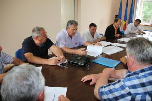 Primarul din Bosanci, acuzat de consilieri că vrea să schimbe data sărbătorii hramului comunei