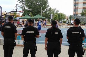 La meciul de fotbal Dunarea Calarasi - CFR Cluj vor fi prezenti peste 80 de jandarmi din cadrul Gruparii Mobile Constanta