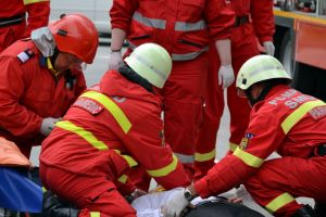 Locatarii unui bloc din Oradea, în pericol după ce un vecin a uitat o oală pe foc