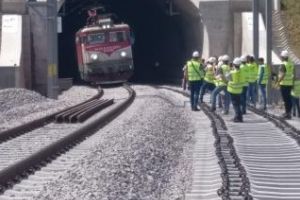 Când va circula trenul cu 160 de km/oră pe tronsonul modernizat? Răspunsul nu vă va mulţumi