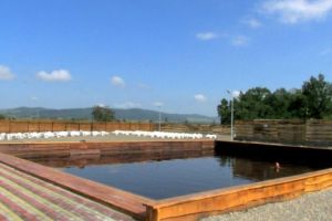 Bazin nou, la băile sărate din Ideciu de Jos